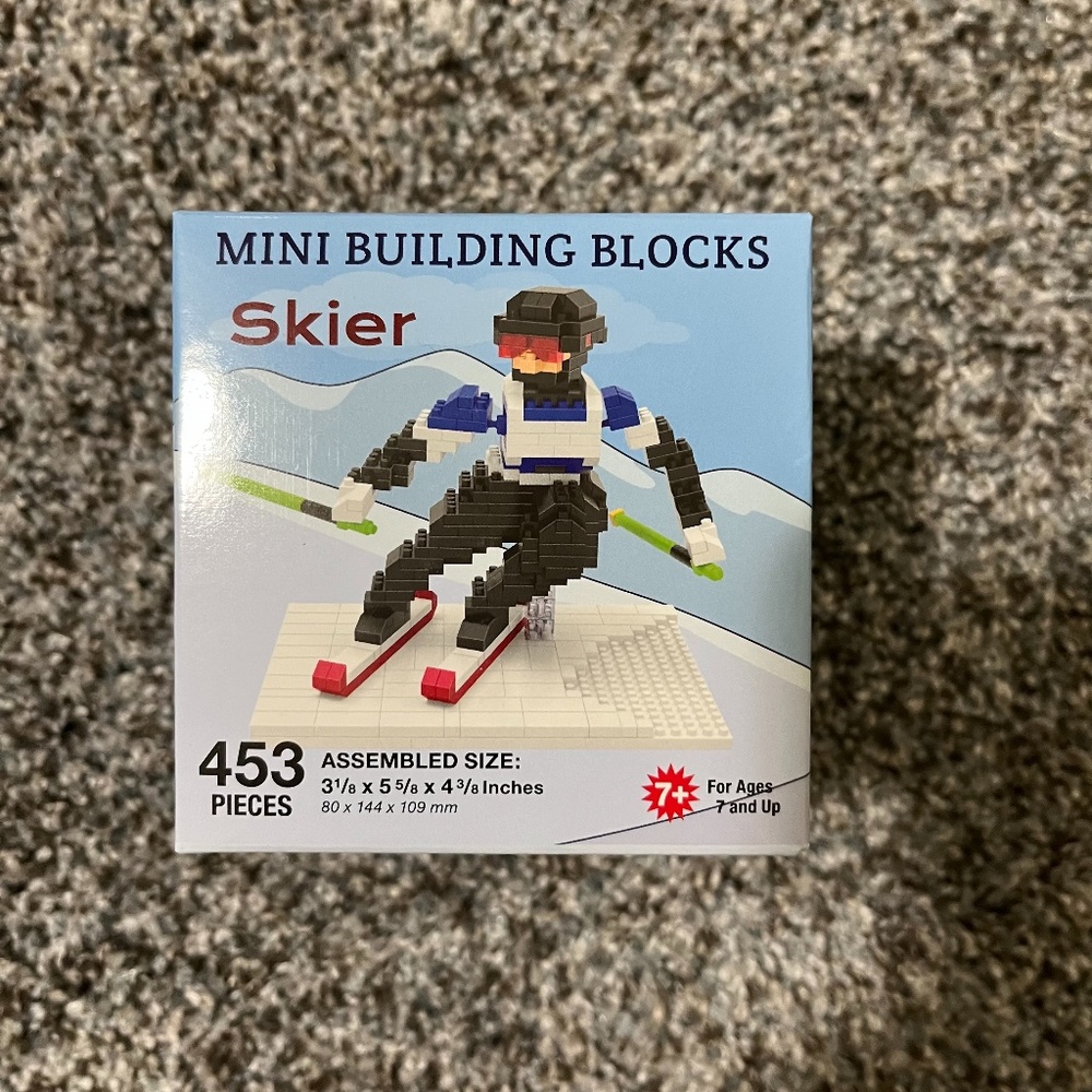 Stocking stuffer: Skier mini building blocks, new without tags
